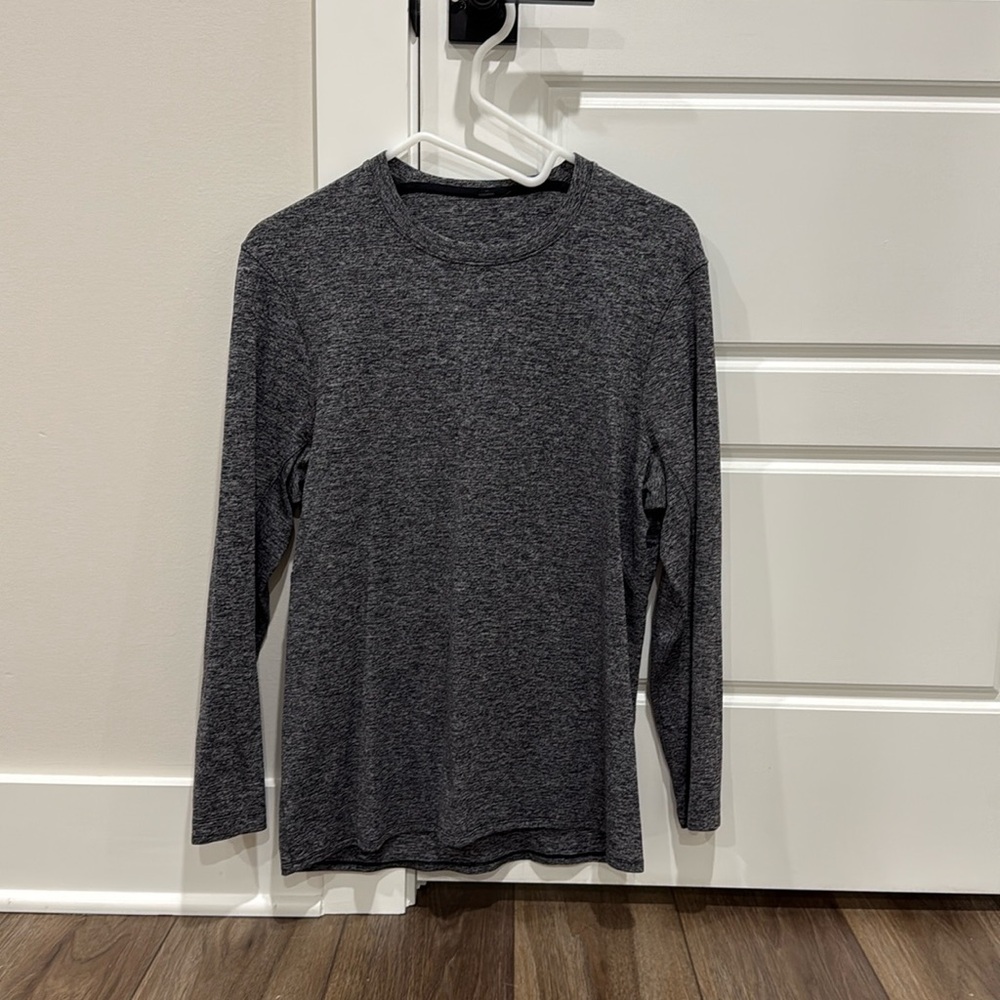 Lululemon grey long sleeve workout